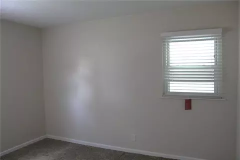 Bedroom - 3215 Nantucket St, Springfield, OH 45503 photo 5 of 11