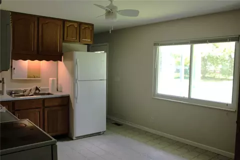 Kitchen - 3215 Nantucket St, Springfield, OH 45503 photo 1 of 2