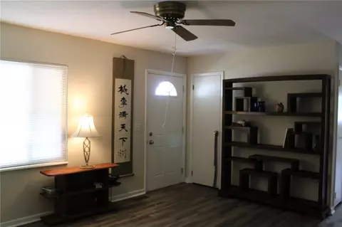 Entry Way - 3215 Nantucket St, Springfield, OH 45503 photo 1 of 1