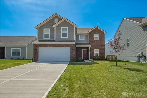 4000 Summit Ct, Clayton, OH 45315