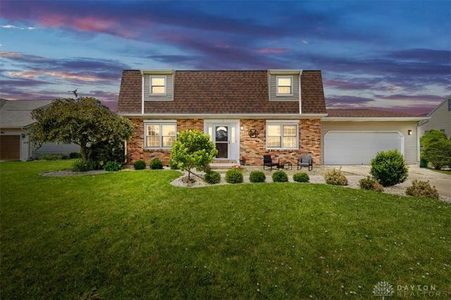 112 Debra Dr, Botkins, OH 45306