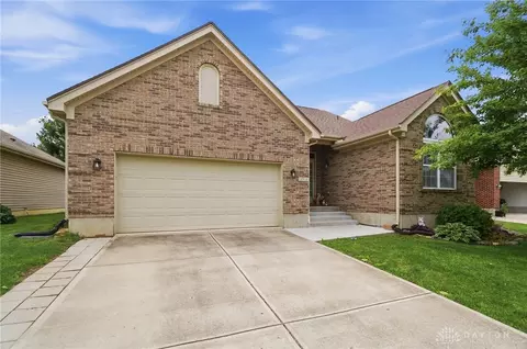 6914 Buell Ln, Huber Heights, OH 45424