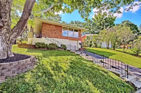 2109 Ward Hill Ave, Dayton, OH 45420