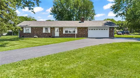 535 Barnhart Rd, Troy, OH 45373