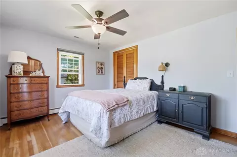Bedroom - 1918 Devon Dr, Springfield, OH 45503 photo 4 of 5