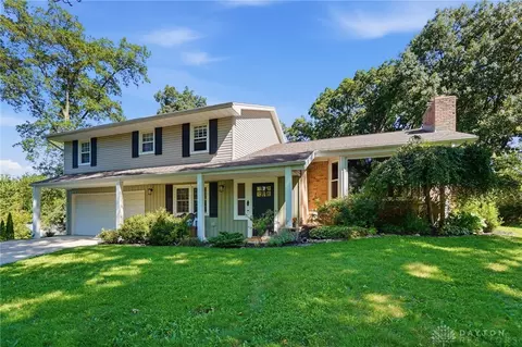 Exterior - 1918 Devon Dr, Springfield, OH 45503 photo 2 of 12