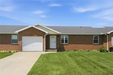 5887 Farmers Rd #B, Martinsville, OH 45146