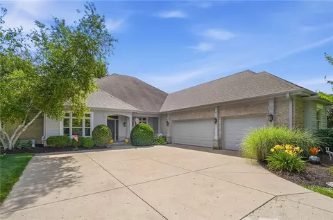 1360 Courtyard Pl, Centerville, OH 45458