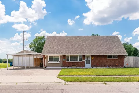 5795 Rosebury Dr, Huber Heights, OH 45424