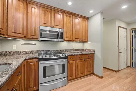 1178 Stonyridge Ave, Troy, OH 45373