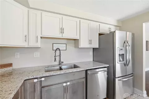 Kitchen - 2376 Portage Path, Bellbrook, OH 45305 photo 7 of 7