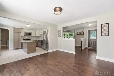 Entry Way - 2376 Portage Path, Bellbrook, OH 45305 photo 2 of 2