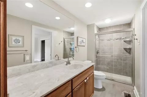 Bath - 2376 Portage Path, Bellbrook, OH 45305 photo 1 of 8