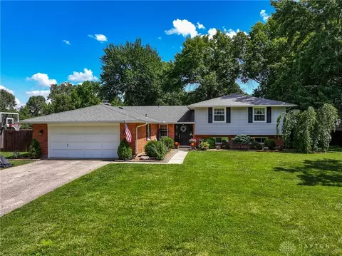 1130 Rustic Creek Dr, Dayton, OH 45458
