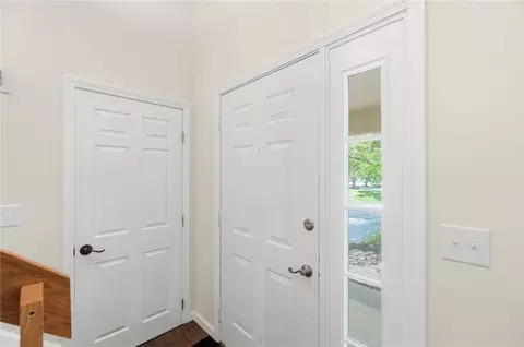 Entry Way - 1007 Foxshire Pl, Centerville, OH 45458 photo 1 of 6