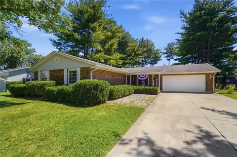8760 Oriole Dr, Franklin, OH 45005