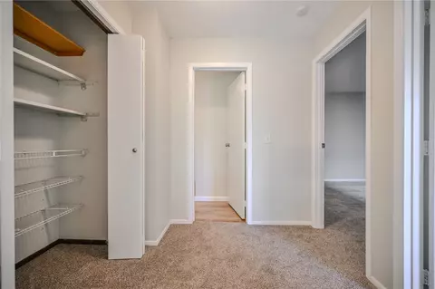 Entry Way - 2155 Olympic St, Springfield, OH 45503 photo 6 of 8