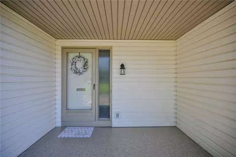 Exterior - 2155 Olympic St, Springfield, OH 45503 photo 2 of 4