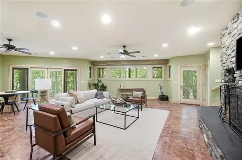 Living - 2892 River End Ct, Sugarcreek Township, OH 45370 photo 6 of 6