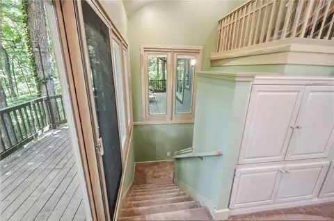 Entry Way - 2892 River End Ct, Sugarcreek Township, OH 45370 photo 9 of 10