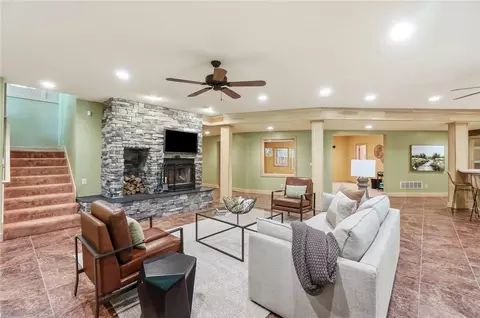 Living - 2892 River End Ct, Sugarcreek Township, OH 45370 photo 4 of 6