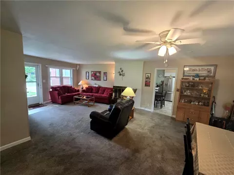 Living - 808 Hollendale Dr, Kettering, OH 45429 photo 3 of 3