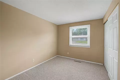 Bedroom - 185 Broadripple Rd, Centerville, OH 45458 photo 4 of 5