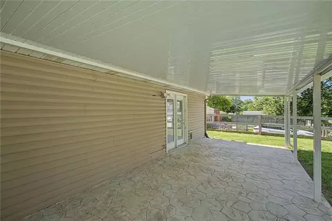 Exterior - 185 Broadripple Rd, Centerville, OH 45458 photo 6 of 9