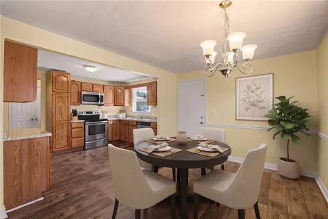 Dining - 185 Broadripple Rd, Centerville, OH 45458 photo 1 of 1