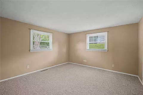 Bedroom - 185 Broadripple Rd, Centerville, OH 45458 photo 5 of 5