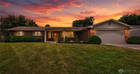 2285 El Cid Dr, Dayton, OH 45431