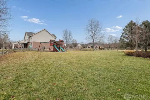 Exterior - 8179 Worcester Dr, Maineville, OH 45039 photo 7 of 9