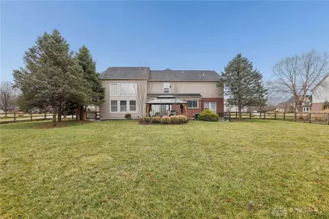 Exterior - 8179 Worcester Dr, Maineville, OH 45039 photo 5 of 9