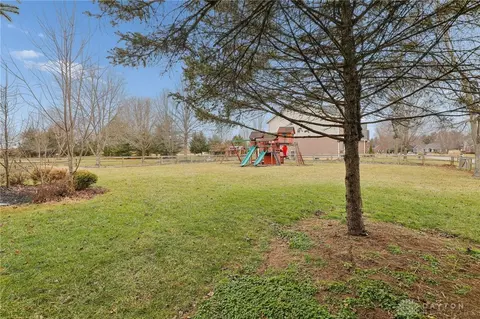 Exterior - 8179 Worcester Dr, Maineville, OH 45039 photo 2 of 9