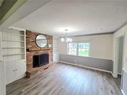 Living - 843 Maxwelton Ln, Centerville, OH 45459 photo 2 of 4