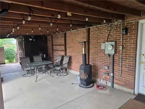 Exterior - 843 Maxwelton Ln, Centerville, OH 45459 photo 5 of 5