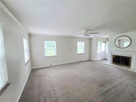 Living - 843 Maxwelton Ln, Centerville, OH 45459 photo 3 of 4