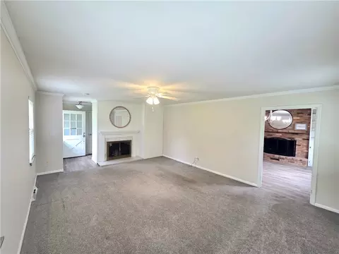 Living - 843 Maxwelton Ln, Centerville, OH 45459 photo 4 of 4