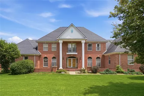 440 Sugarbrook Trl, Bellbrook, OH 45305