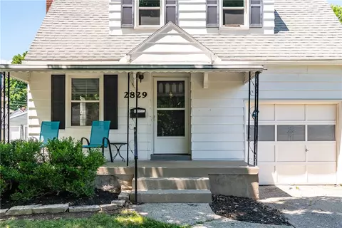 Exterior - 2829 Kenview Ave, Dayton, OH 45420 photo 6 of 9