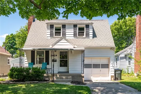 Exterior - 2829 Kenview Ave, Dayton, OH 45420 photo 3 of 9