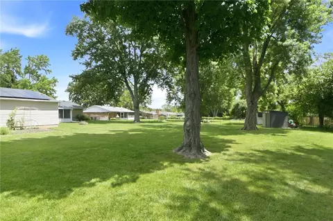 Exterior - 2330 Southlea Dr, Dayton, OH 45459 photo 12 of 13