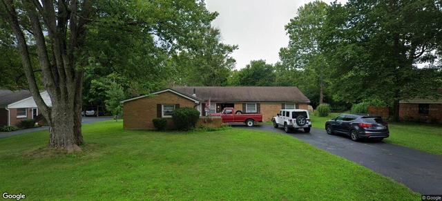 1663 N Belleview Dr, Bellbrook, OH 45305
