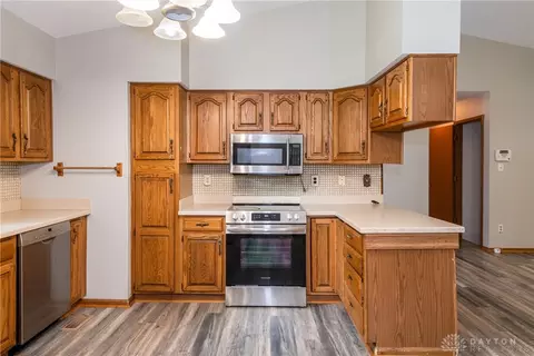Kitchen - 55 Cherry St, Springboro, OH 45066 photo 4 of 5