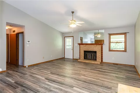 Living - 55 Cherry St, Springboro, OH 45066 photo 4 of 5