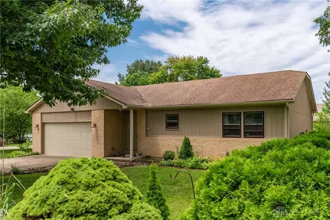 55 Cherry St, Springboro, OH 45066
