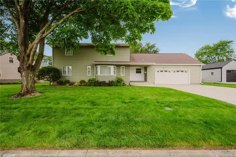 338 Armand Dr, Troy, OH 45373