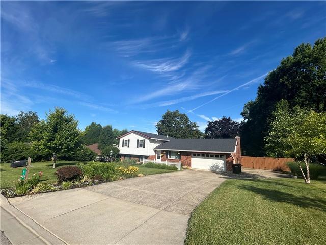 619 Talowood Dr, Beavercreek, OH 45430