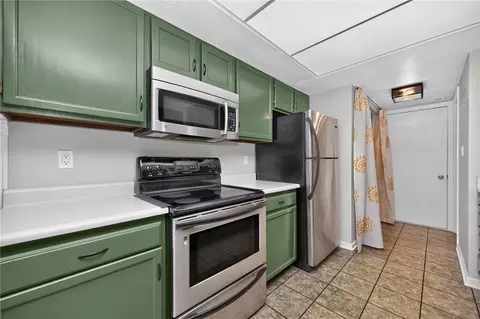 Kitchen - 2070 Foxknoll Dr, Centerville, OH 45458 photo 1 of 3
