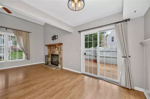 Living - 2070 Foxknoll Dr, Centerville, OH 45458 photo 7 of 8